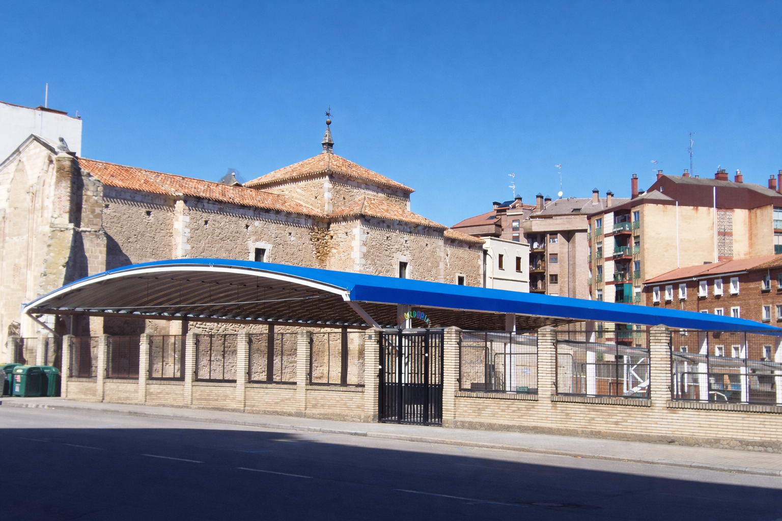 ChatGPT Cubierta Colegio Veracruz